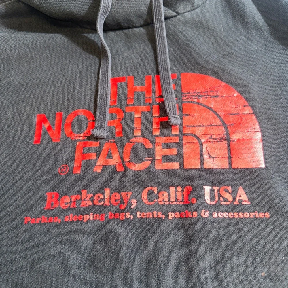 The North Face Men XL Black Berkeley California Graphic Pullover Hoodie Red Logo
